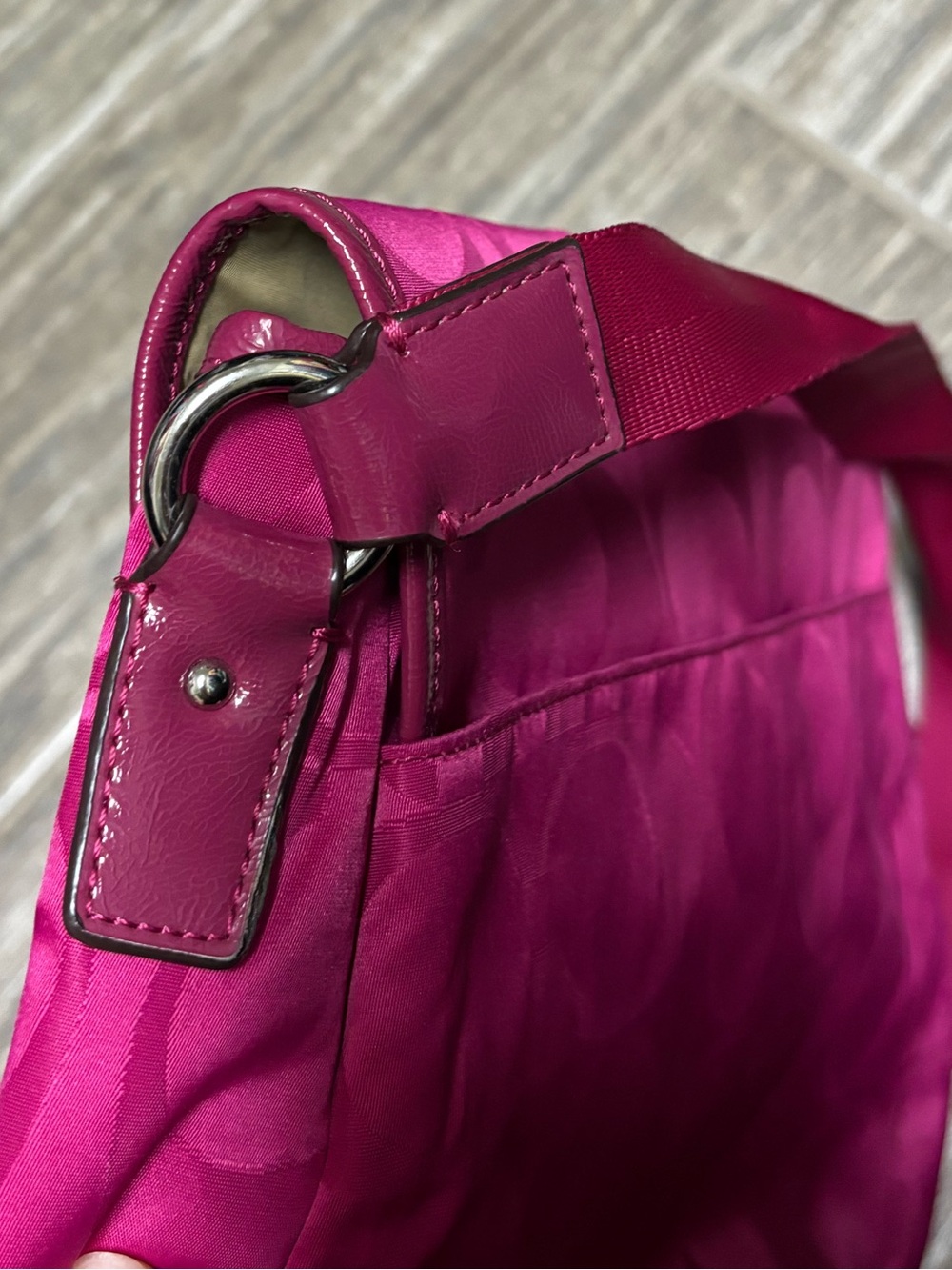 Coach Satin Signature Crossbody Messenger Bag in Fuchsia Rare - Picture 6 of 9